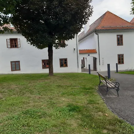 Apartment Mit Terrasse Am Bach Sankt Veit an der Glan