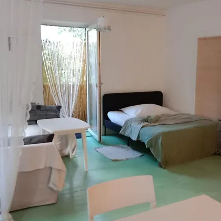 Apartment Mit Terrasse Am Bach